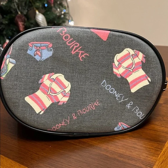 Dooney & Bourke Black Hobo Bag with Colorful Design, new! Very cute bag - Picture 3 of 11